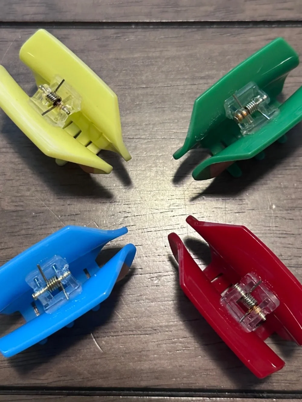 NEW Piper K Set of 4 Large Colored Pencils Hair Clips Red, Blue, Green, Yellow